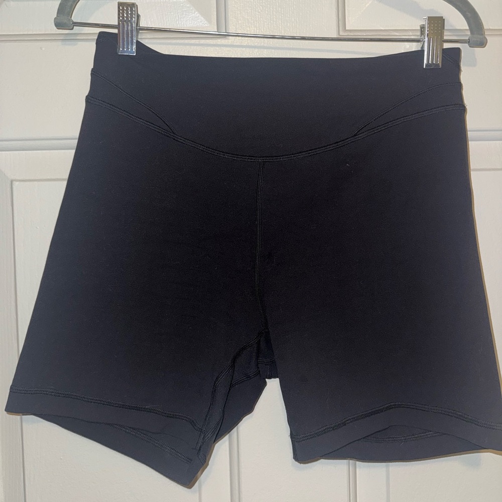 lululemon Align Curve Seam High-Rise Short 6”
